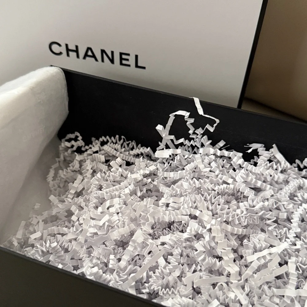 Gift Box - Picture 3 of 3